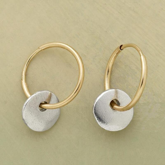 Boucles d'oreilles dorées et argentées